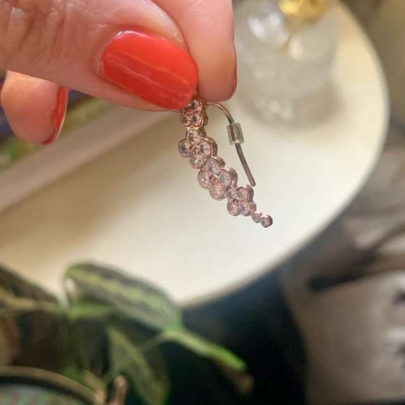 Floral ear crawlers - Picture 3 of 4